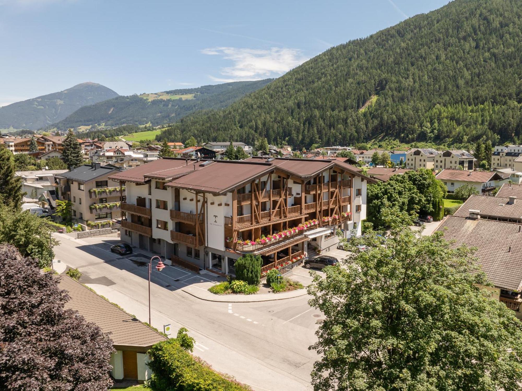 Alpenhotel Tirolerhof Fulpmes Exterior foto